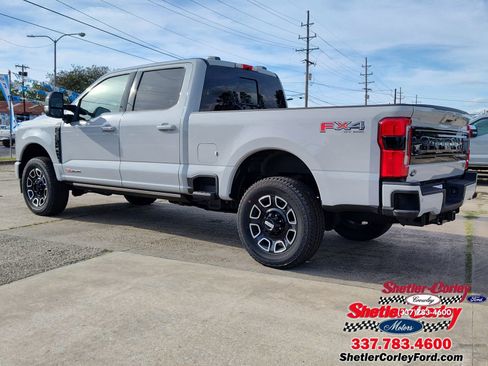 New 2026 Ford F250 Platinum AWD/4WD image 3