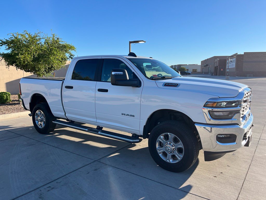 Used 2026 RAM 2500 Big Horn AWD/4WD image 4