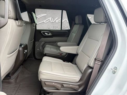 Used 2021 GMC Yukon SLT w/ Rear Media and Nav Package image 22