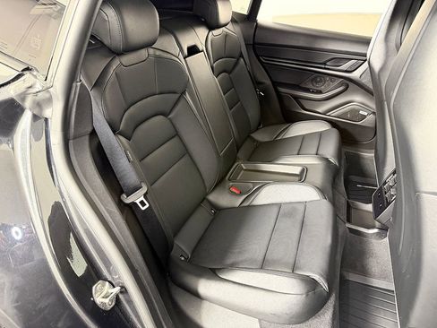 Used 2022 Porsche Taycan 4 Cross Turismo image 41