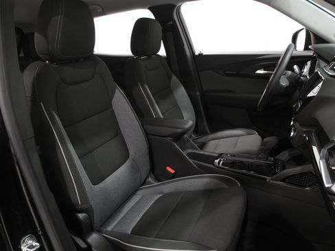 Certified 2023 Chevrolet TrailBlazer LT w/ Convenience Package image 18