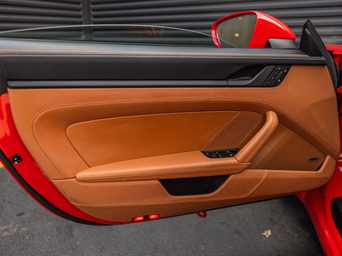 Certified 2026 Porsche 911 Carrera GTS RWD image 17