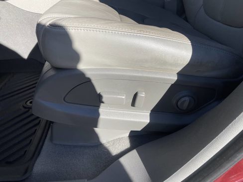 Used 2017 GMC Acadia Limited SLT image 15