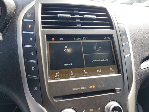 Used 2017 Lincoln MKC Premiere image 22