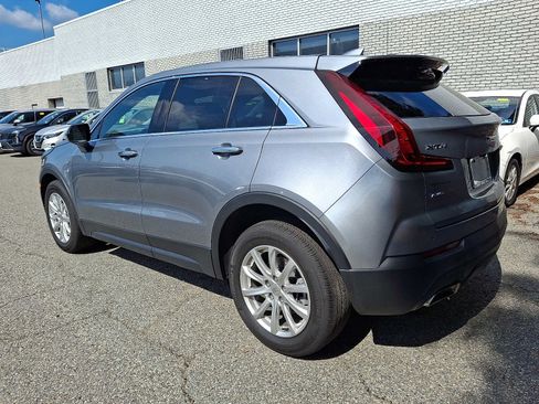 Used 2023 Cadillac XT4 Luxury w/ Cold Weather Package AWD/4WD image 6
