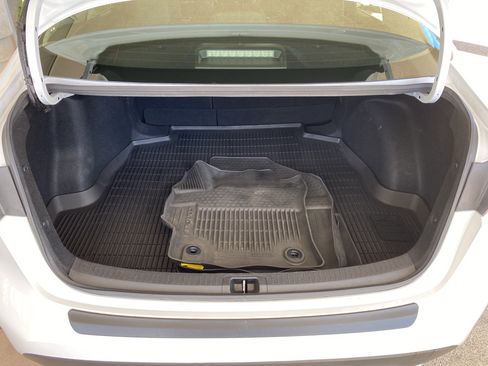 Used 2022 Toyota Corolla LE image 14