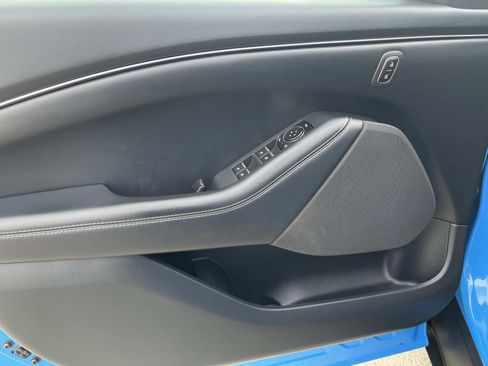 Used 2023 Ford Mustang Mach-E Select RWD image 18