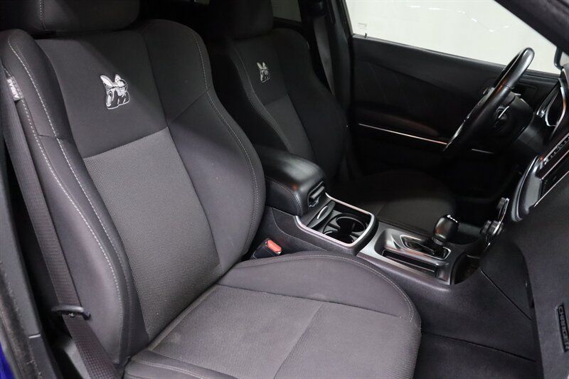Used 2018 Dodge Charger R/T Scat Pack w/ Beats Audio Group RWD image 18