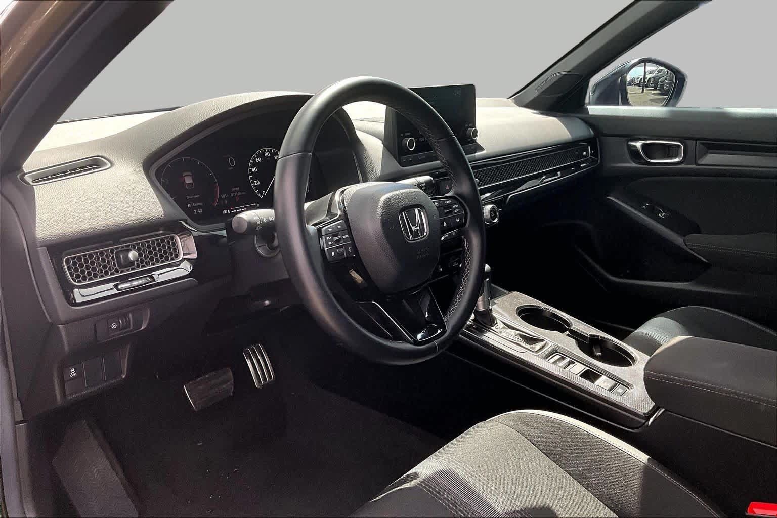 Used 2025 Honda Civic Sport image 18