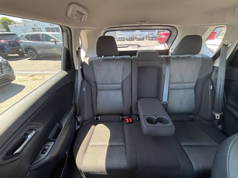 Used 2025 Kia Sportage LX FWD image 40