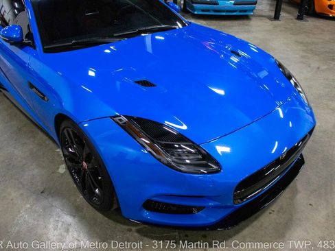 Used 2020 Jaguar F-TYPE R image 13