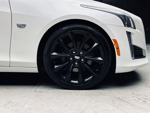 Used 2018 Cadillac CTS Luxury RWD image 43