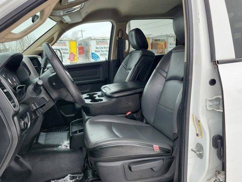 Used 2020 RAM 3500 Tradesman w/ Chrome Appearance Group image 11