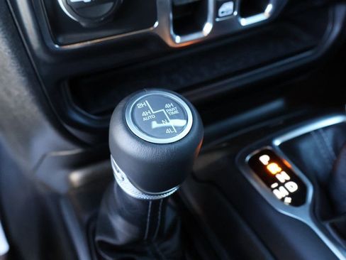 Used 2024 Jeep Wrangler High Altitude image 37