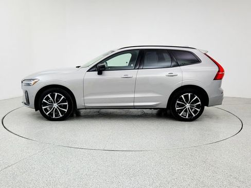 Certified 2025 Volvo XC60 B5 Plus image 8