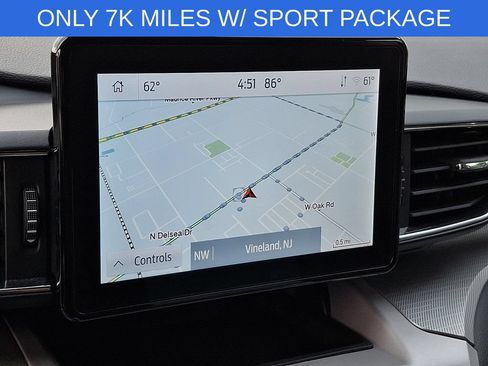 Used 2024 Ford Explorer XLT w/ Equipment Group 202A AWD/4WD image 17