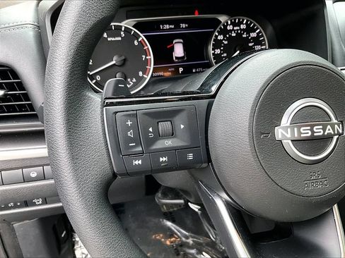 Used 2023 Nissan Rogue SV AWD/4WD image 18