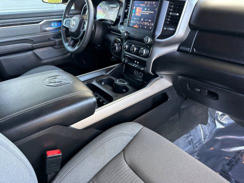 Used 2022 RAM 1500 Big Horn AWD/4WD image 14