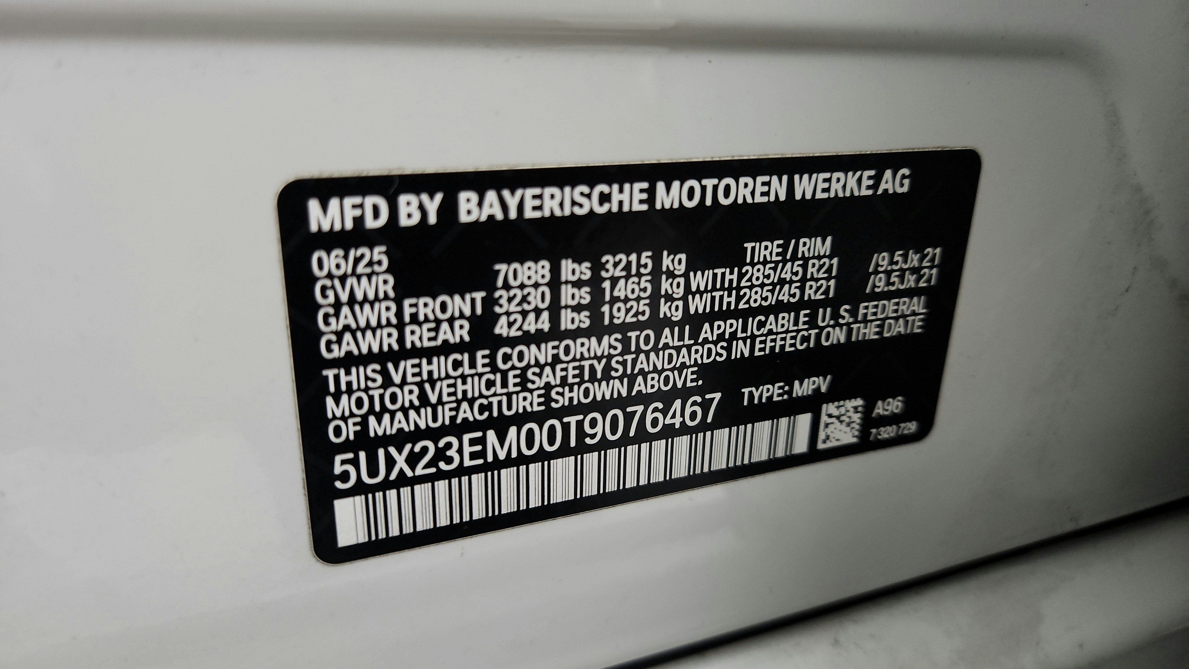 Used 2026 BMW X7 xDrive40i w/ Premium Package AWD/4WD image 13