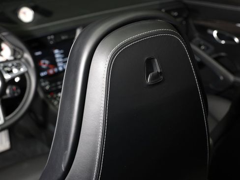 Used 2019 Porsche 911 Turbo S image 45