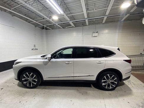 Used 2023 Acura MDX SH-AWD w/ Technology Package image 3