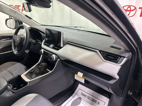 Used 2025 Toyota RAV4 XLE image 11