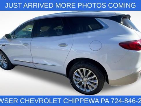 Used 2020 Buick Enclave Essence image 6