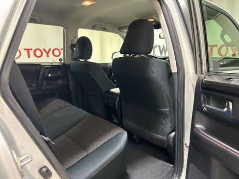 Used 2024 Toyota 4Runner TRD Off-Road image 15