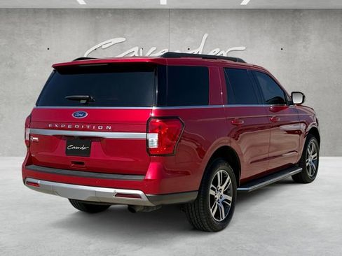 Certified 2022 Ford Expedition XLT image 16