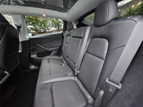 Used 2024 Tesla Model Y Long Range image 58