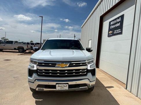 New 2026 Chevrolet Silverado 1500 LTZ w/ Z71 Off-Road Package AWD/4WD image 7