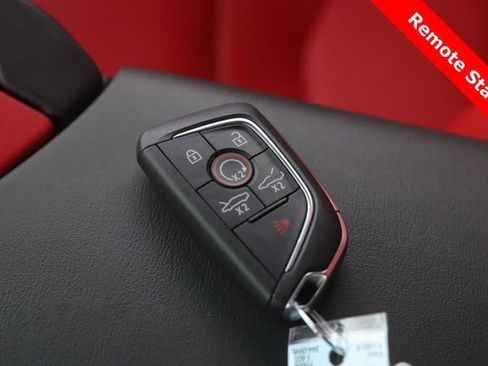 Used 2023 Chevrolet Corvette Stingray Preferred Cpe w/ Z51 Performance Package RWD image 3