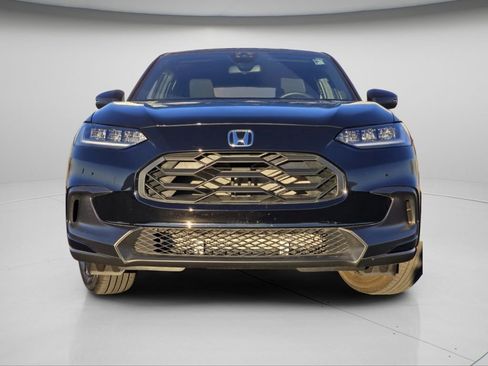 Used 2025 Honda HR-V Sport image 3