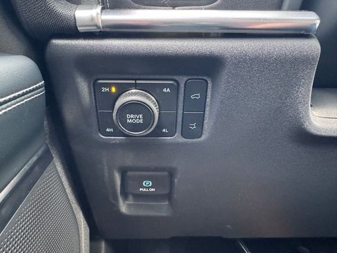 New 2025 Ford Expedition Platinum w/ Stealth Performance Package image 41