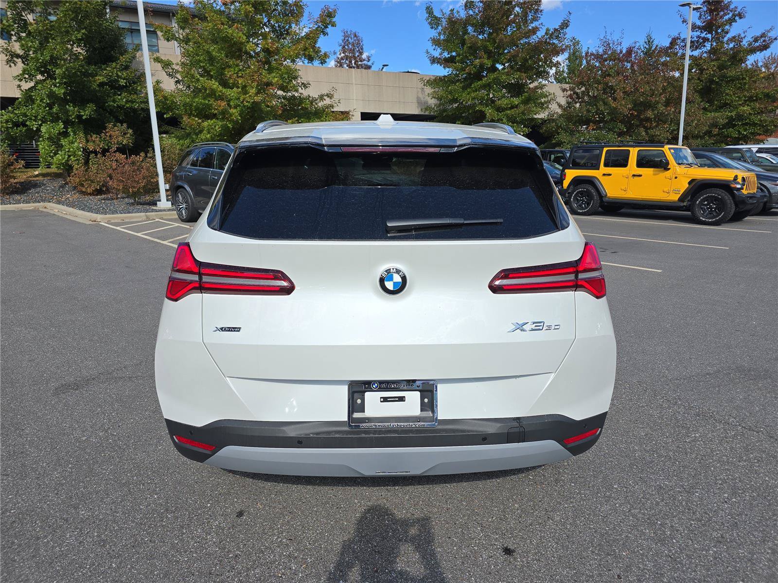 Used 2026 BMW X3 xDrive30i w/ Convenience Package AWD/4WD image 4