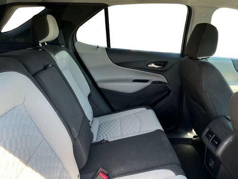 Used 2021 Chevrolet Equinox LS w/ LS Convenience Package FWD image 19