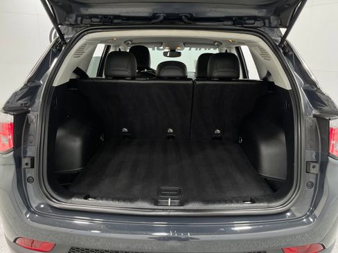 Used 2018 Jeep Compass Limited image 24