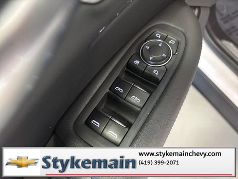 Used 2024 Cadillac XT5 Premium Luxury image 16