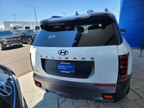 Certified 2026 Hyundai Palisade XRT Pro AWD/4WD image 3