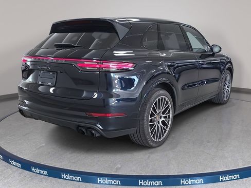 Used 2023 Porsche Cayenne S image 7