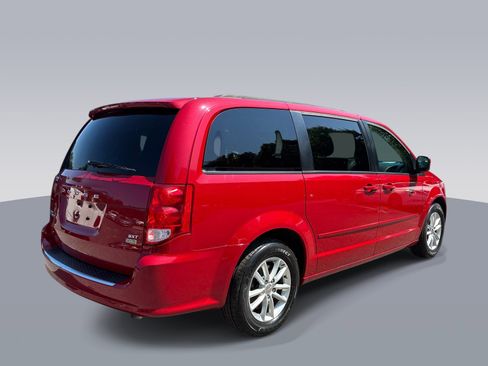 Used 2016 Dodge Grand Caravan SXT w/ Rear Park Assist Package FWD image 7