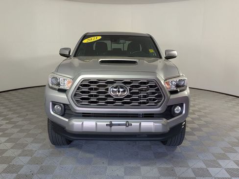 Used 2021 Toyota Tacoma TRD Sport w/ Technology Package AWD/4WD image 8