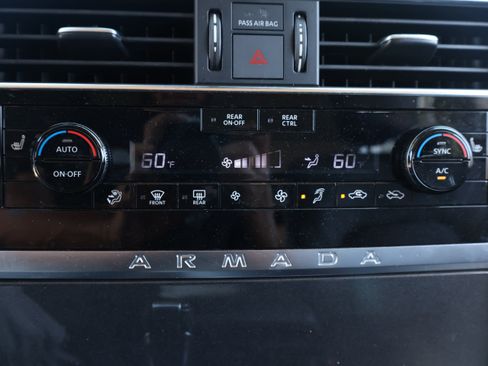 Used 2024 Nissan Armada SV RWD image 9