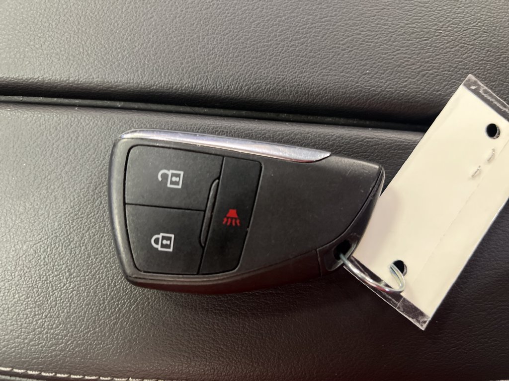 Used 2024 Buick Envision Preferred AWD/4WD image 32
