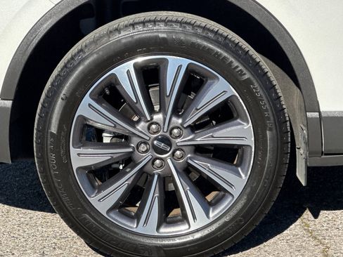 Certified 2022 Lincoln Corsair Reserve w/ Equipment Group 201A image 26