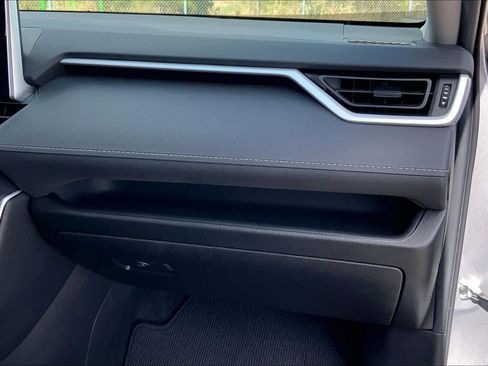 Certified 2023 Toyota RAV4 XLE w/ Convenience Package image 18