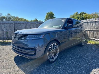 New 2025 Land Rover Range Rover Long Wheelbase SE