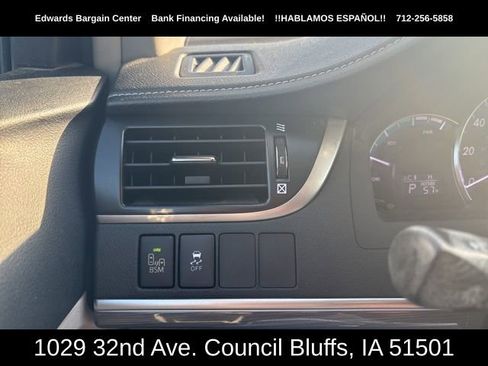 Used 2013 Toyota Camry XLE w/ Leather Pkg image 19