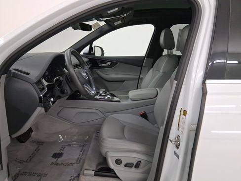 Used 2019 Audi Q7 3.0T Prestige w/ Prestige Package image 5