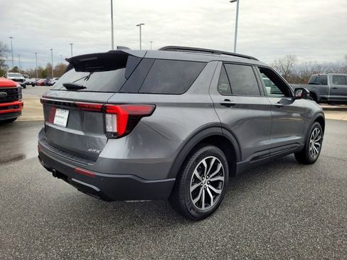 New 2026 Ford Explorer ST-Line image 12